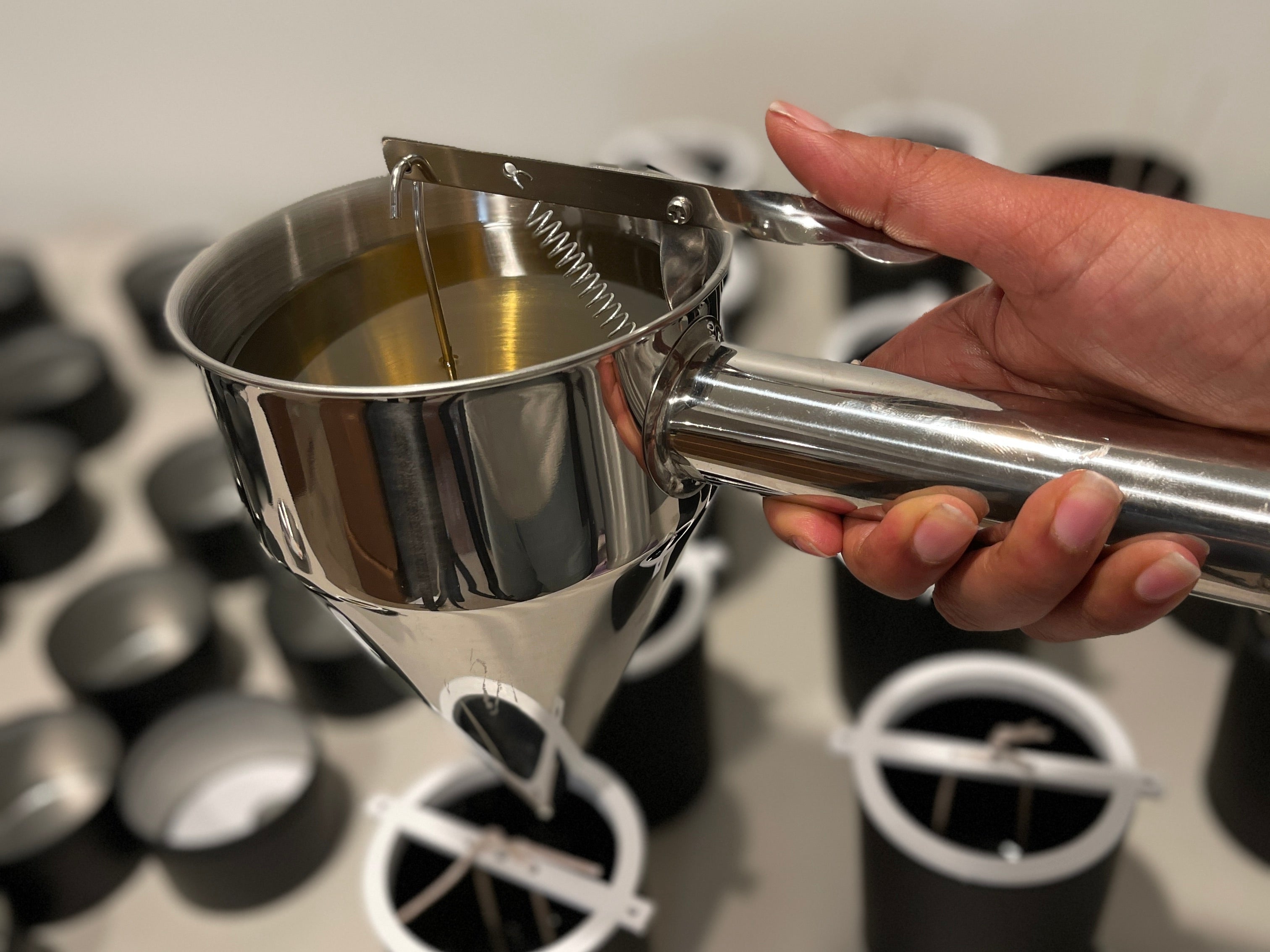 Alex Combe Method THE ALEX METHOD: A REVOLUTION IN CANDLE MAKING – Sweet U Candles